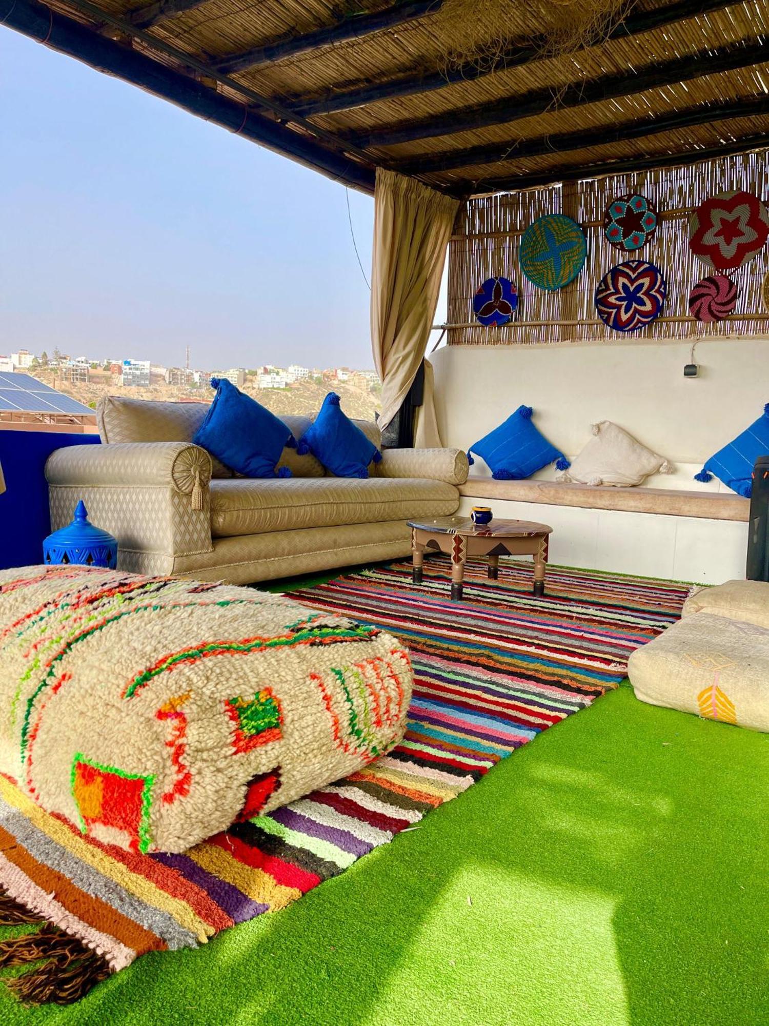 Surf & Salsa Ocean House Bed and Breakfast Tamraght Buitenkant foto